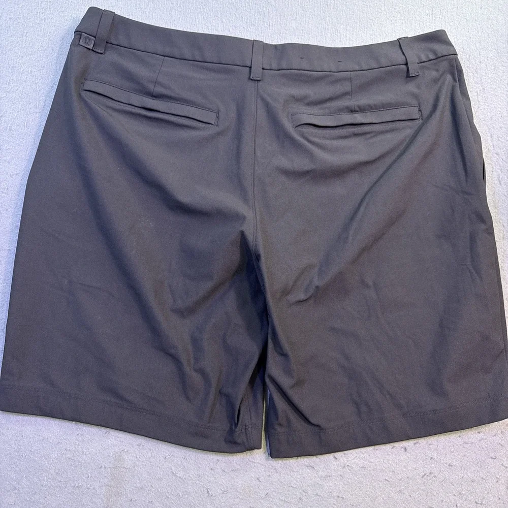Lululemon Commission Short 9 Classic Black Mens Size 36 LM7BMIS Golf Commuter